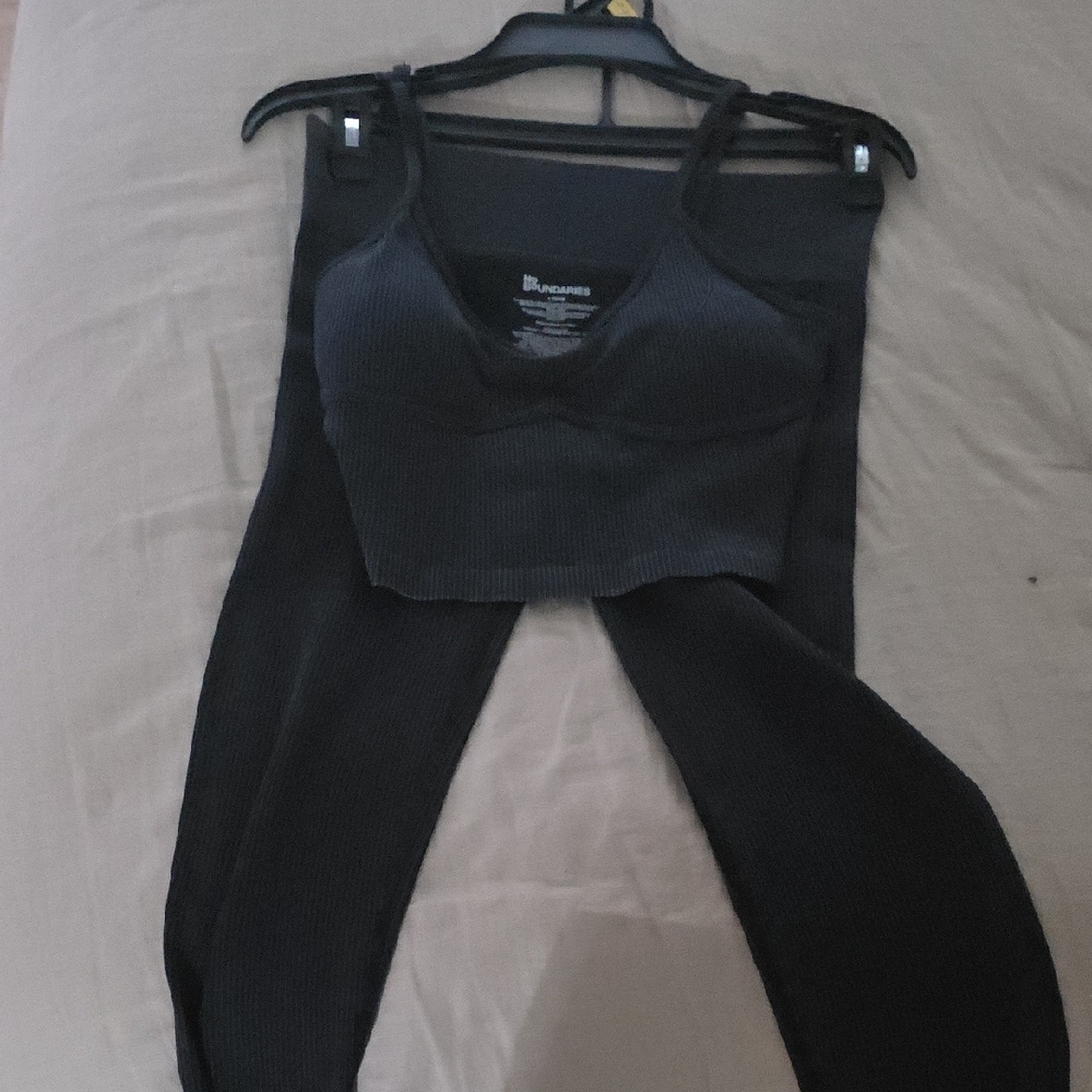 No Boundaries Charcoal Ribbed Tank and Leggings Set - Picture 3 of 3